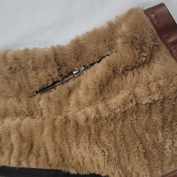 Love Tree brown vest sz Small - Picture 5 of 12